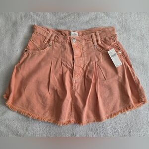 Pilcro Anthropologie NWT Size 6 Peach Pink Denim Pleated Skirt